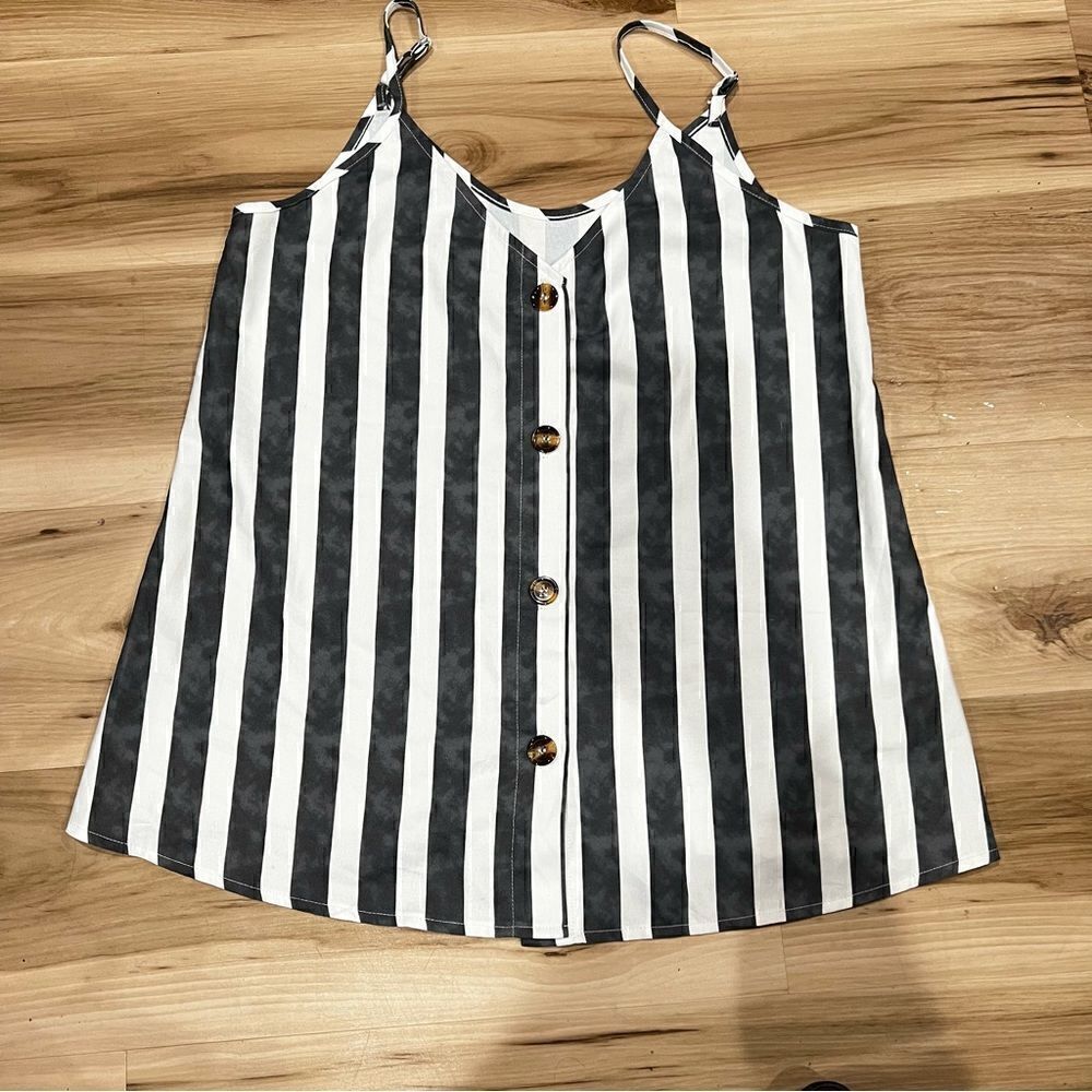 Shein White and Grey Striped V Neck Tank Top Women’s Medium